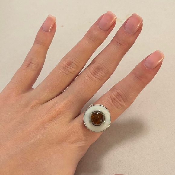 Laura Tosato 925 Sterling Silver Mother of Pearl & Amber Pendant & Ring Set - Picture 4 of 16